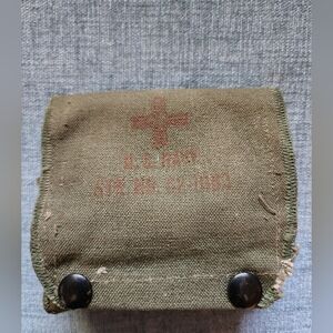 Vintage WWII Aviators Kit Pouch.